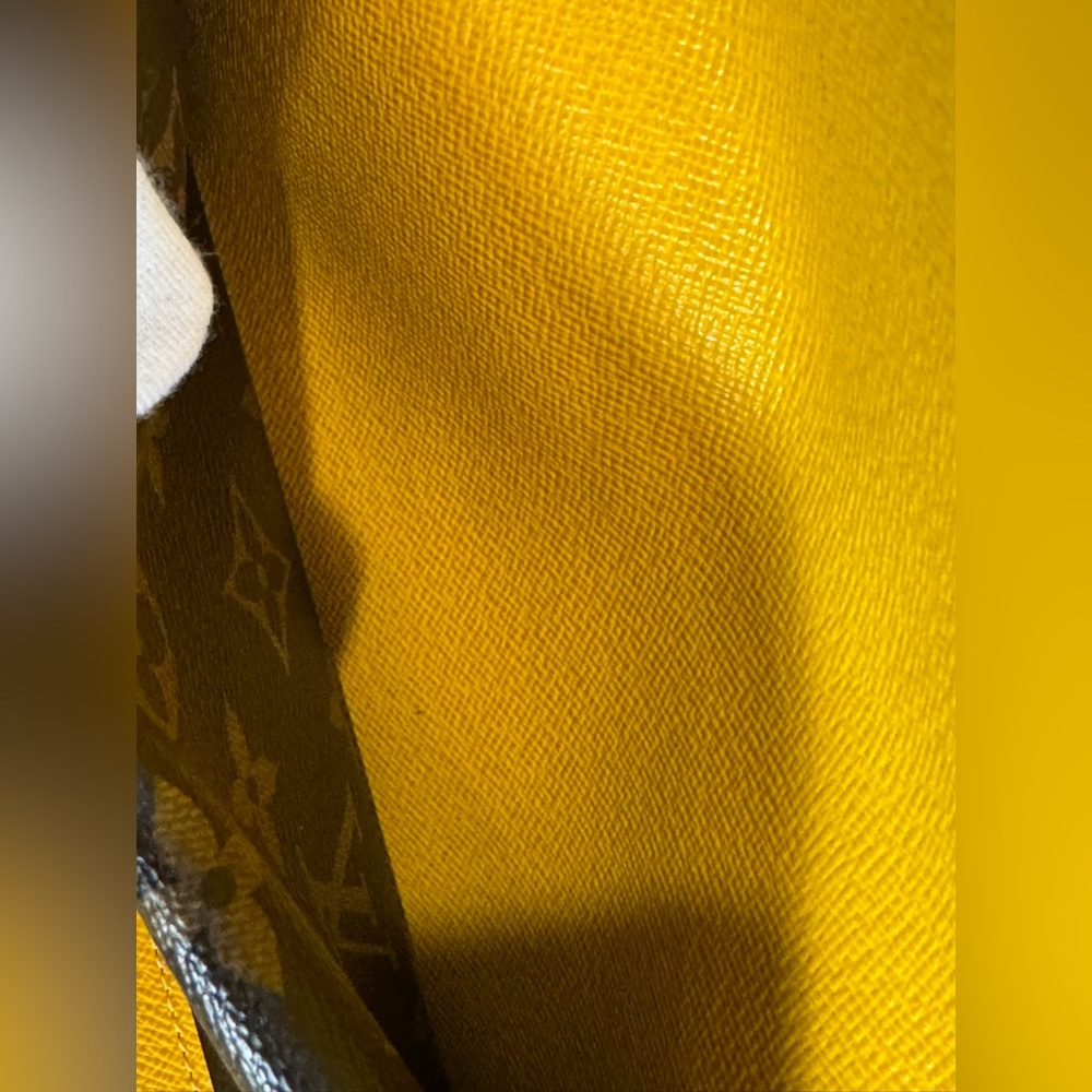 LV Long Wallet - Picture 10 of 12